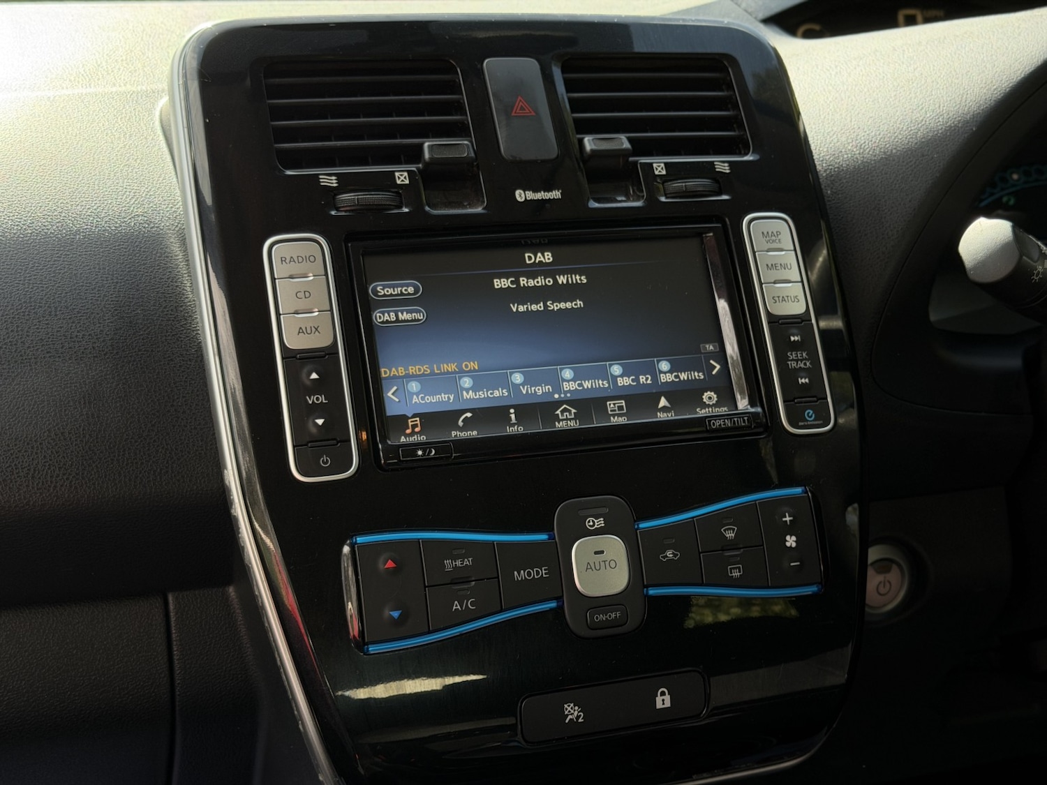 Used Nissan Leaf 2017 for sale - 78098253: Photo 12