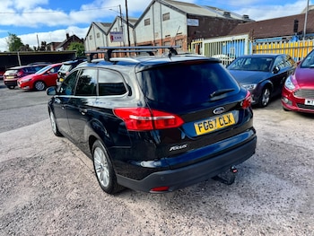 Used Ford Focus 2017 for sale - 79349082: Photo