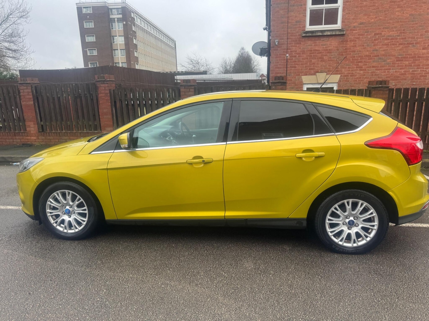 Used Ford Focus 2011 for sale - 77345090: Photo 11