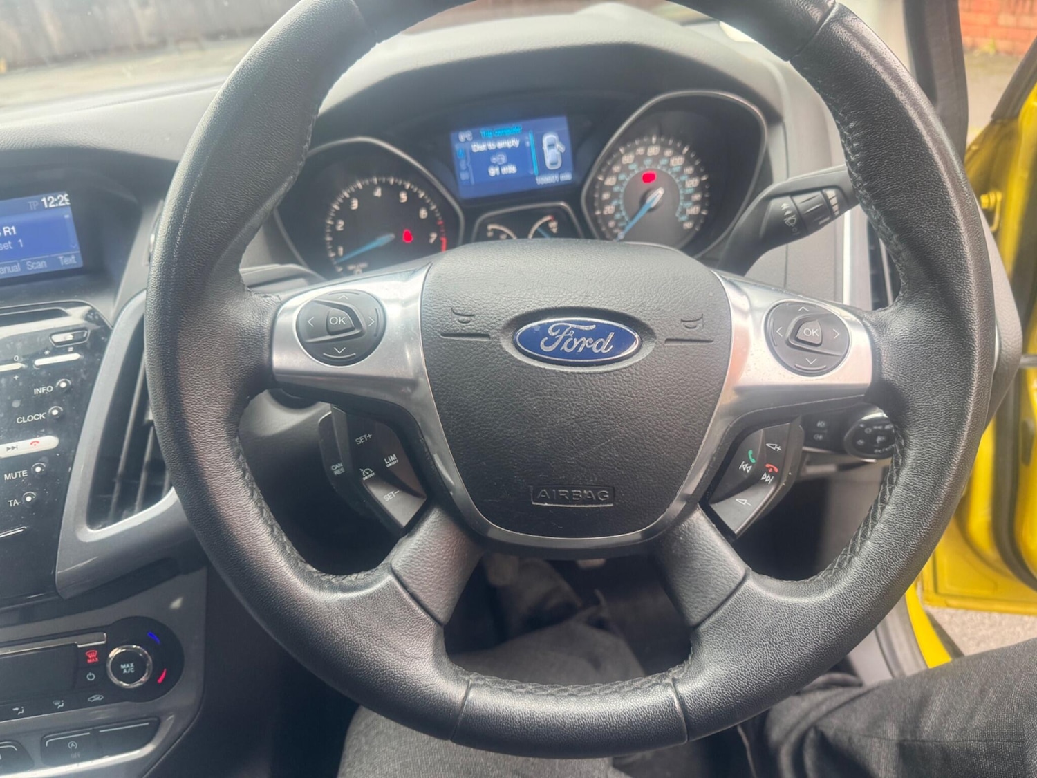 Used Ford Focus 2011 for sale - 77345090: Photo 18