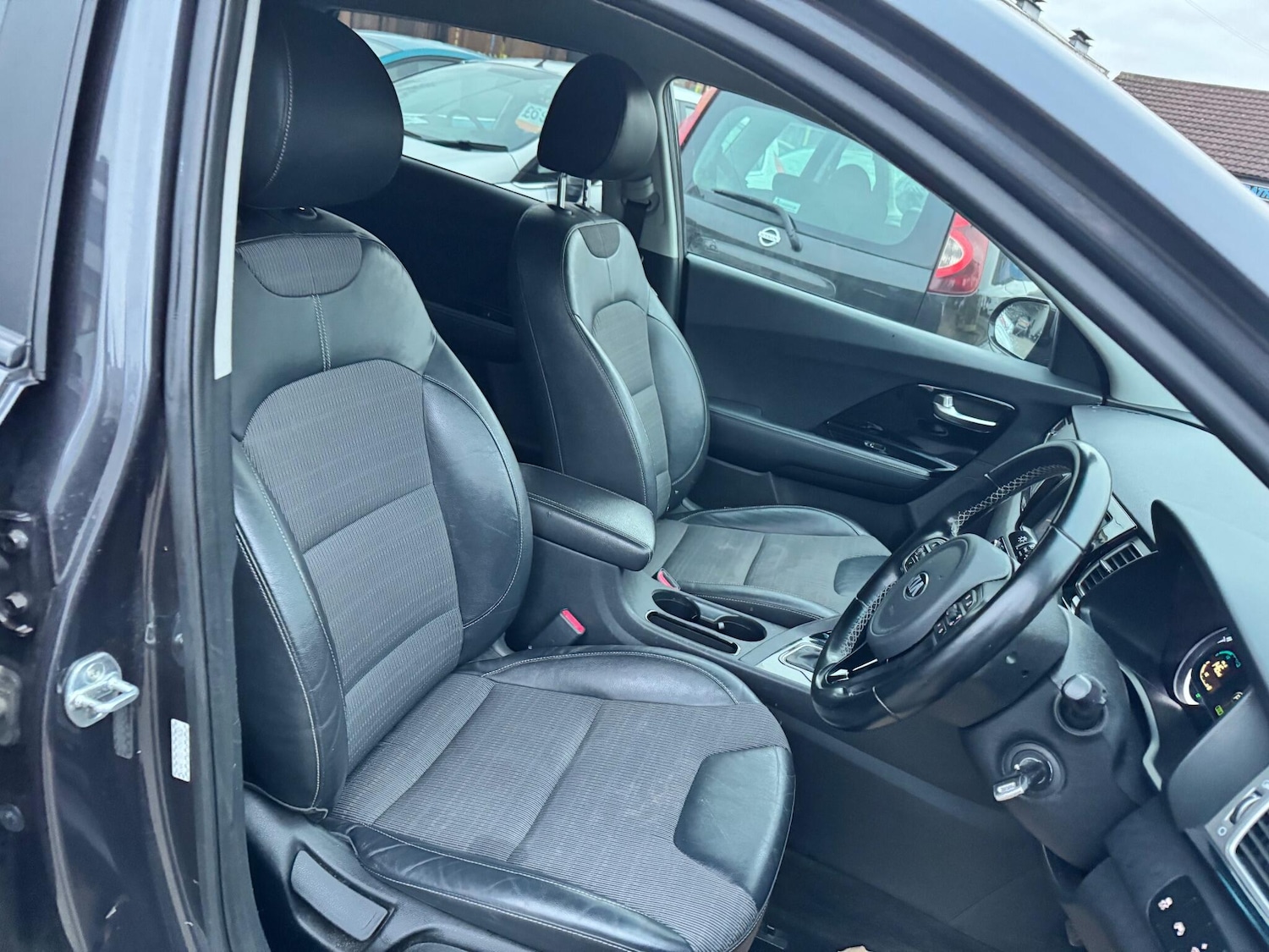 Used Kia Niro 2016 for sale - 77074000: Photo 12