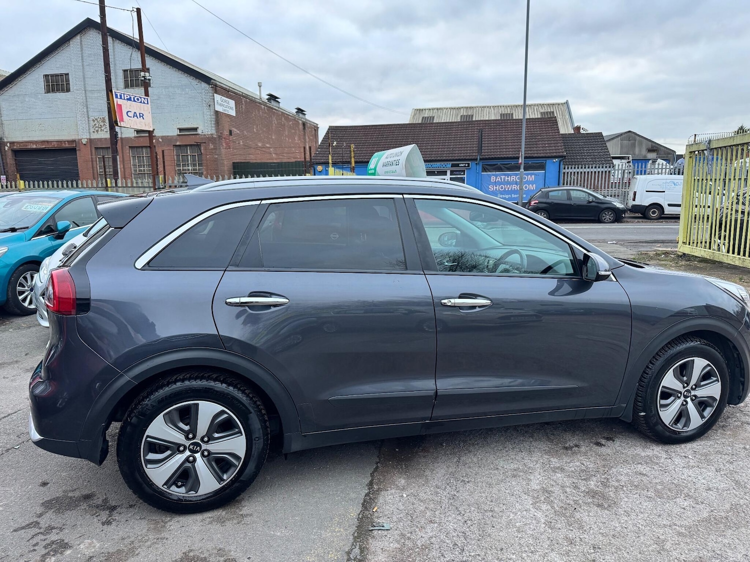 Used Kia Niro 2016 for sale - 77074000: Photo 40