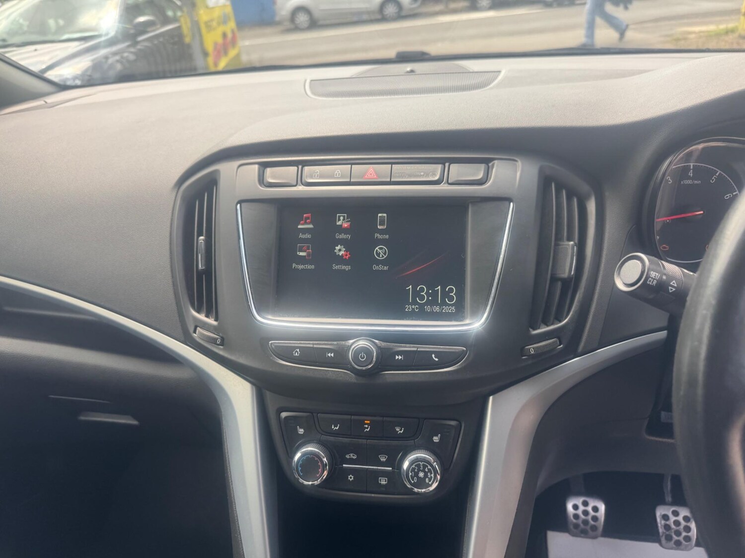 Vehicle 28