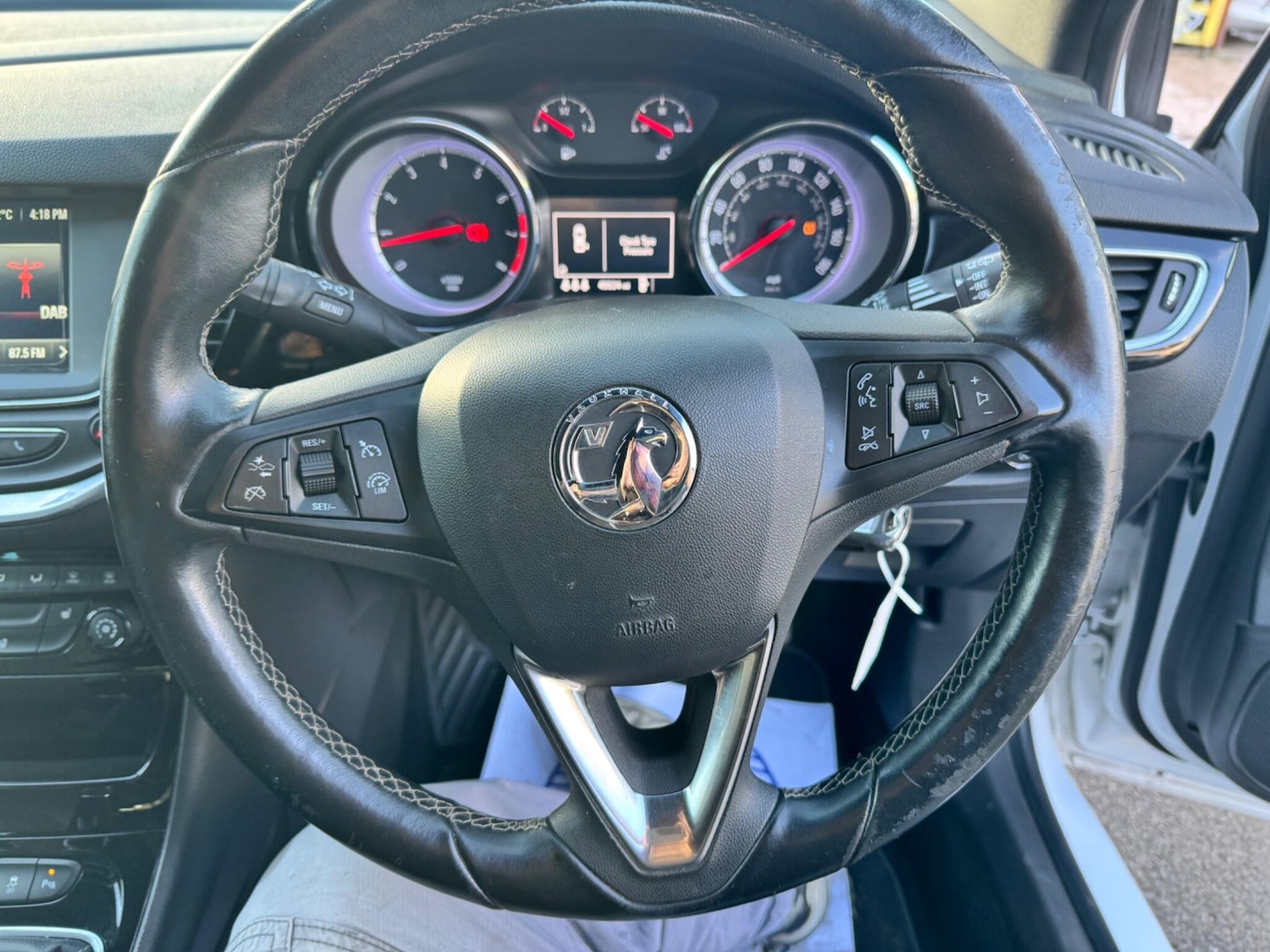 Used Vauxhall Astra 2016 for sale - 76398942: Photo 42