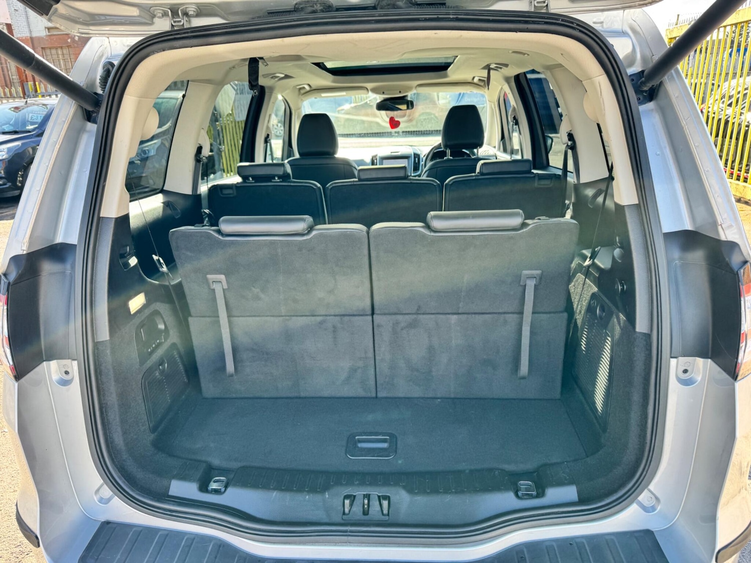 Used Ford Galaxy 2019 for sale - 77978905: Photo 31