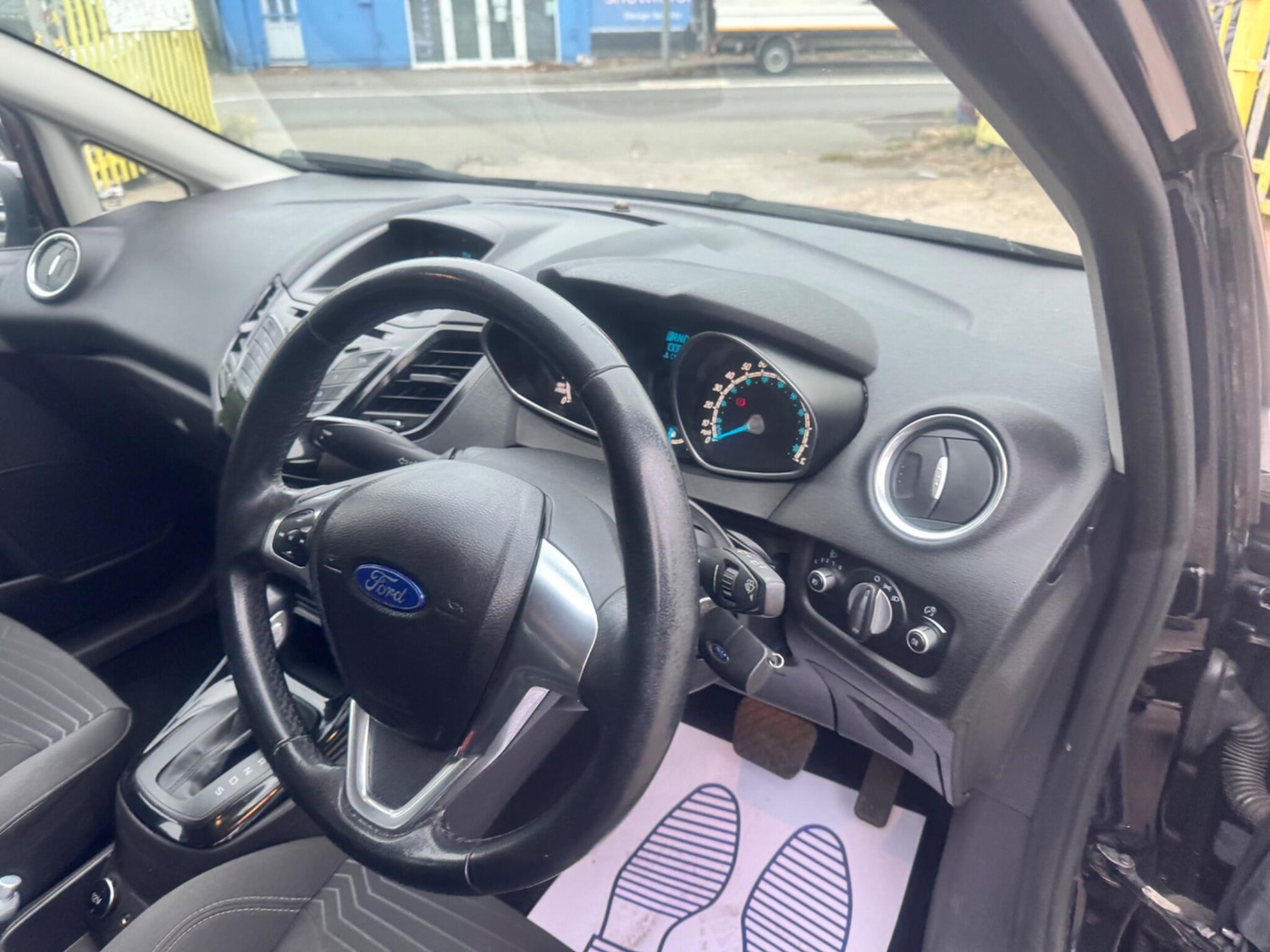 Used Ford Fiesta 2013 for sale - 76137183: Photo 11