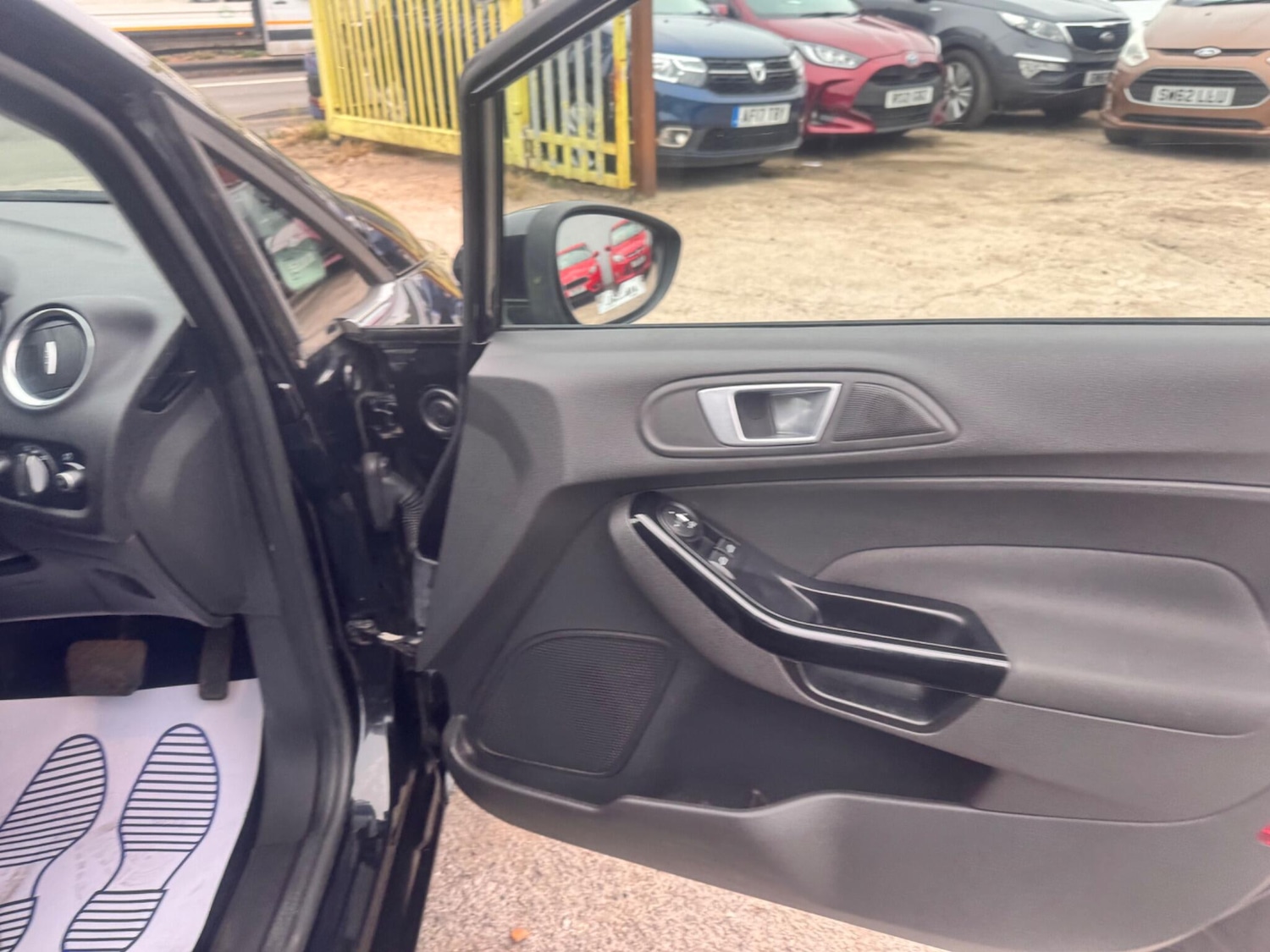 Used Ford Fiesta 2013 for sale - 76137183: Photo 32