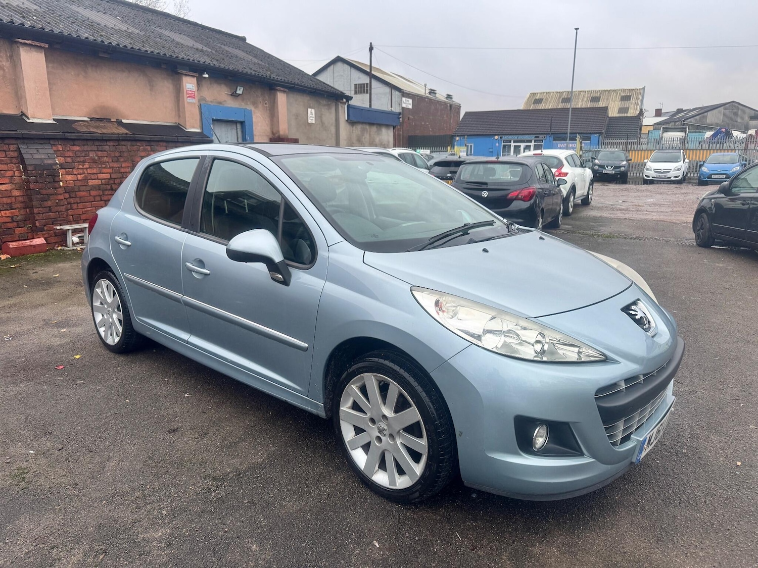 Used Peugeot 207 2011 for sale - 76855785: Photo 1