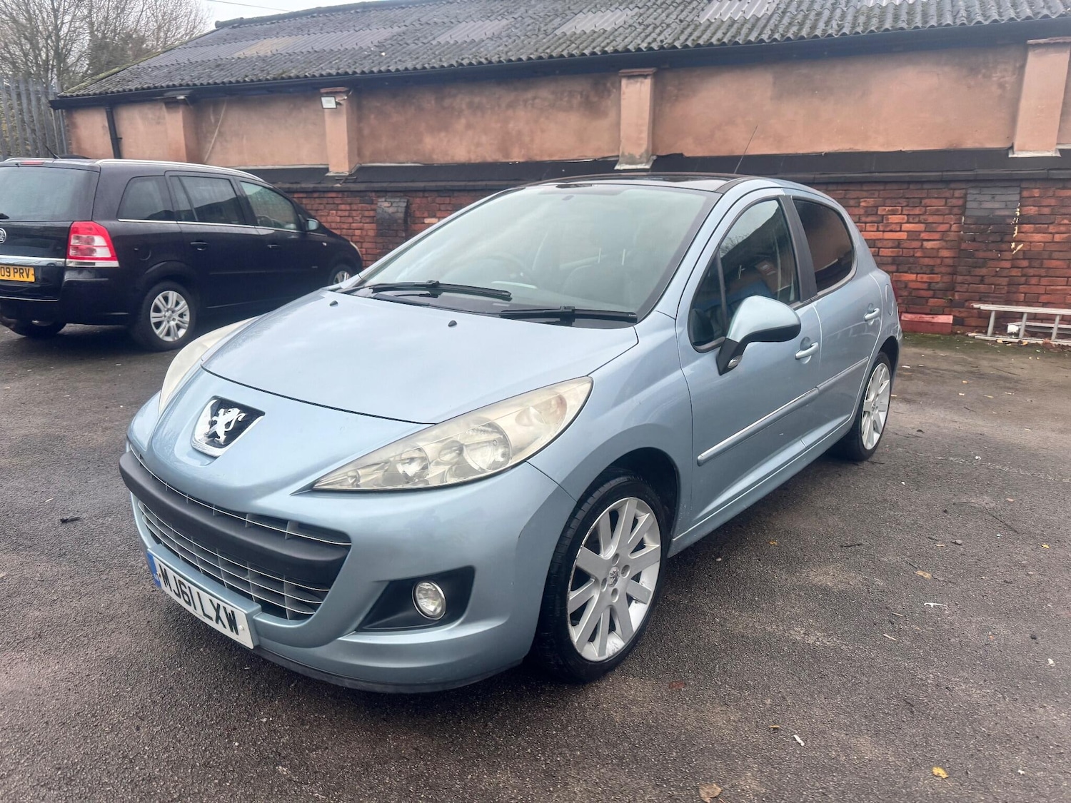 Used Peugeot 207 2011 for sale - 76855785: Photo 11