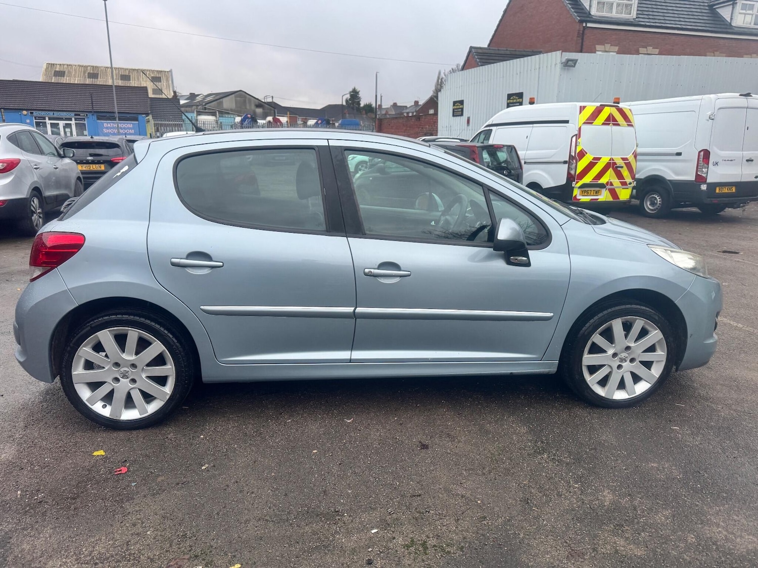 Used Peugeot 207 2011 for sale - 76855785: Photo 16