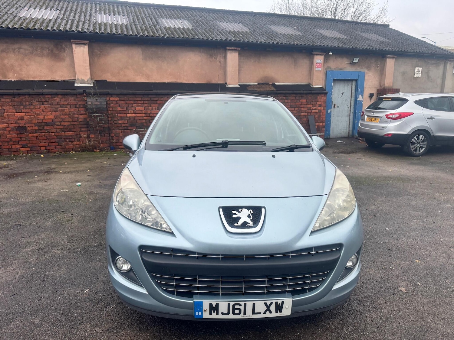 Used Peugeot 207 2011 for sale - 76855785: Photo 2