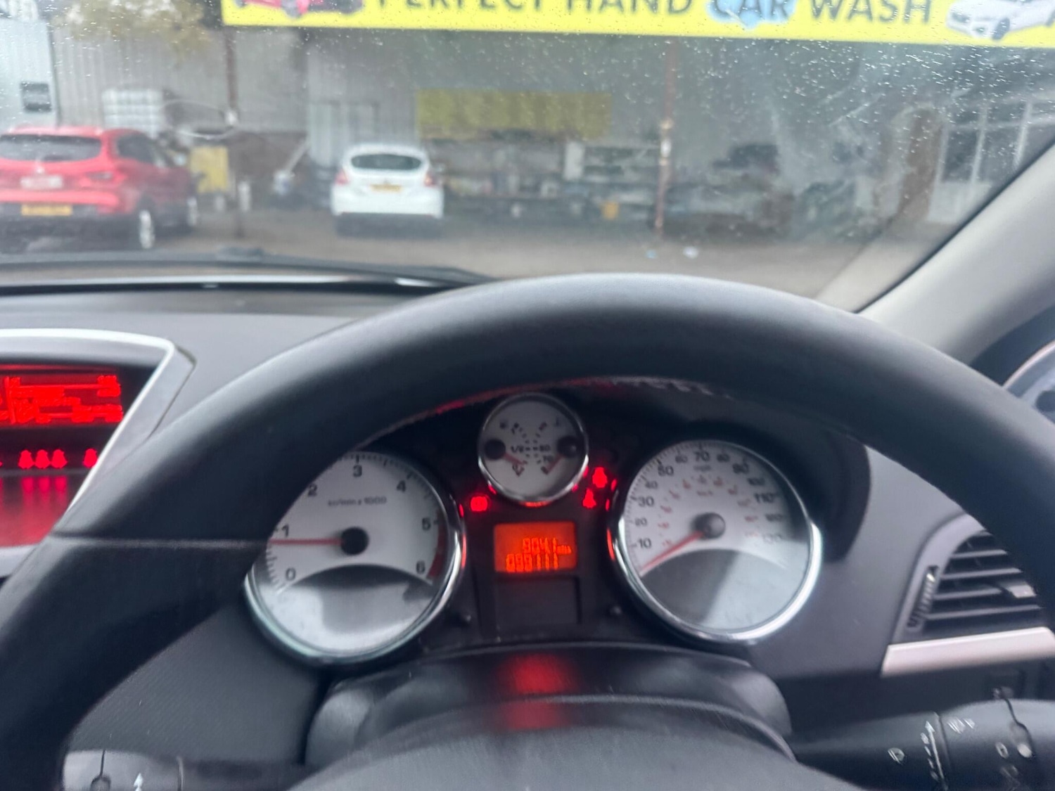 Used Peugeot 207 2011 for sale - 76855785: Photo 29