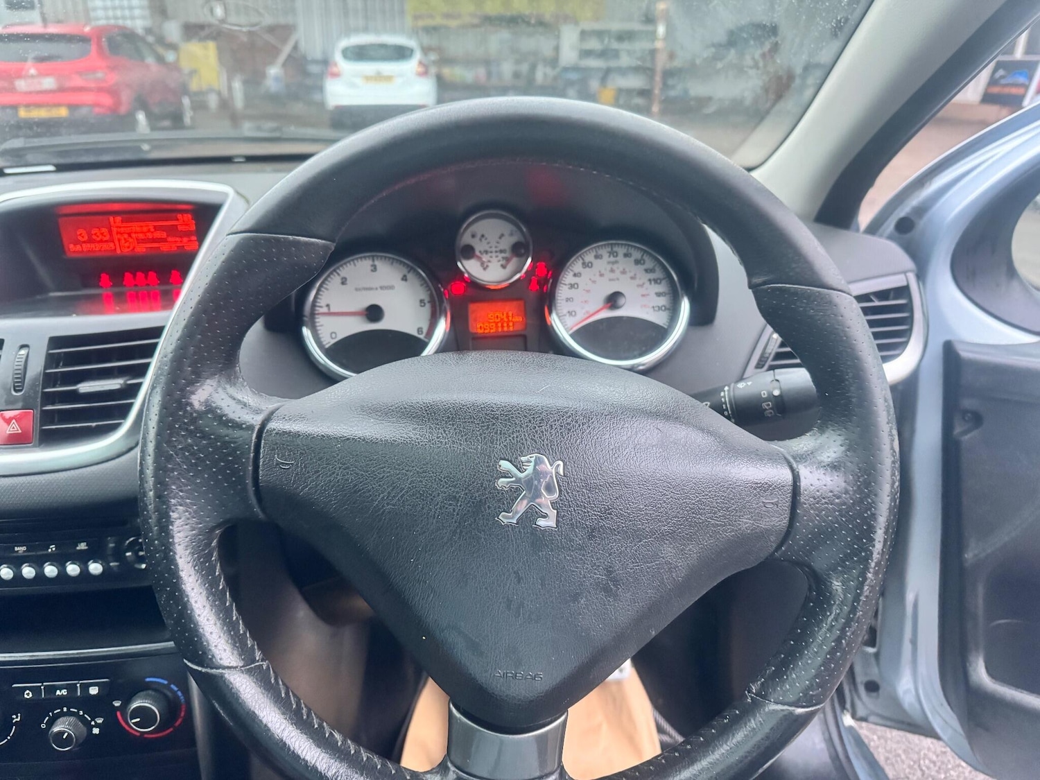 Used Peugeot 207 2011 for sale - 76855785: Photo 30