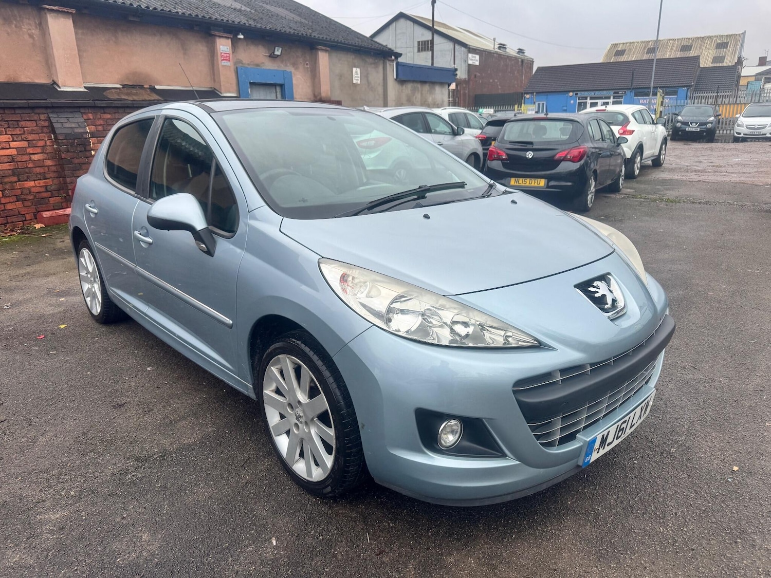 Used Peugeot 207 2011 for sale - 76855785: Photo 5