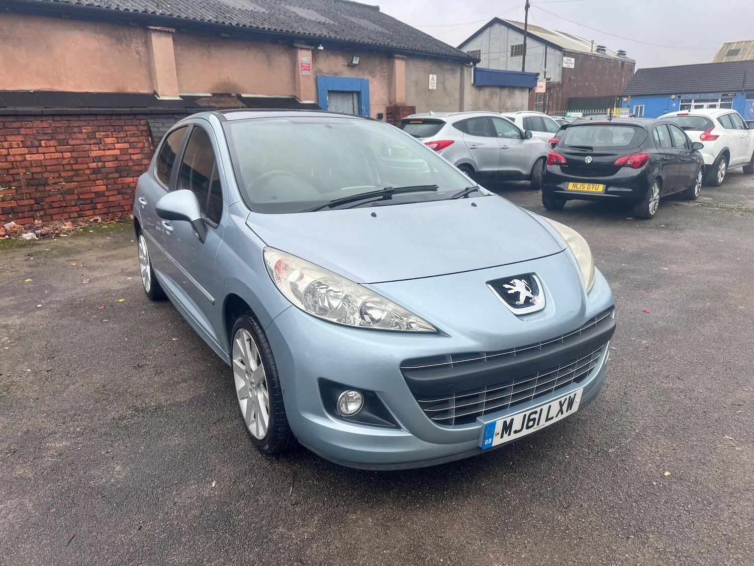 Used Peugeot 207 2011 for sale - 76855785: Photo 6