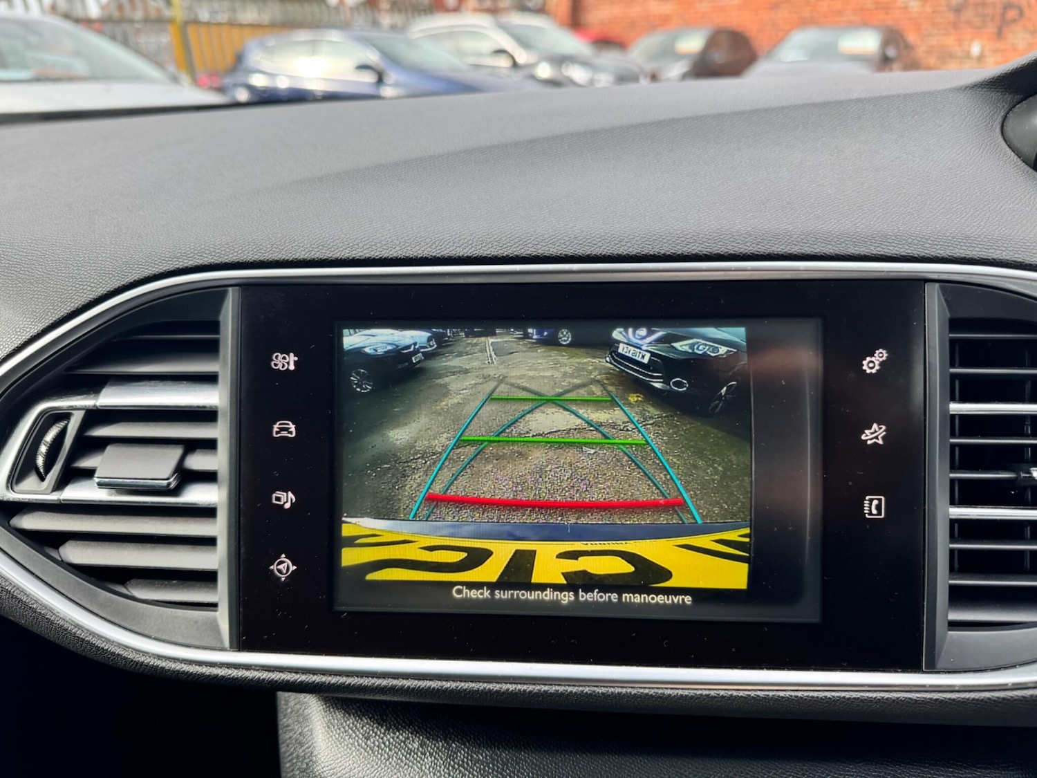 Used Peugeot 308 2015 for sale - 77633761: Photo 14