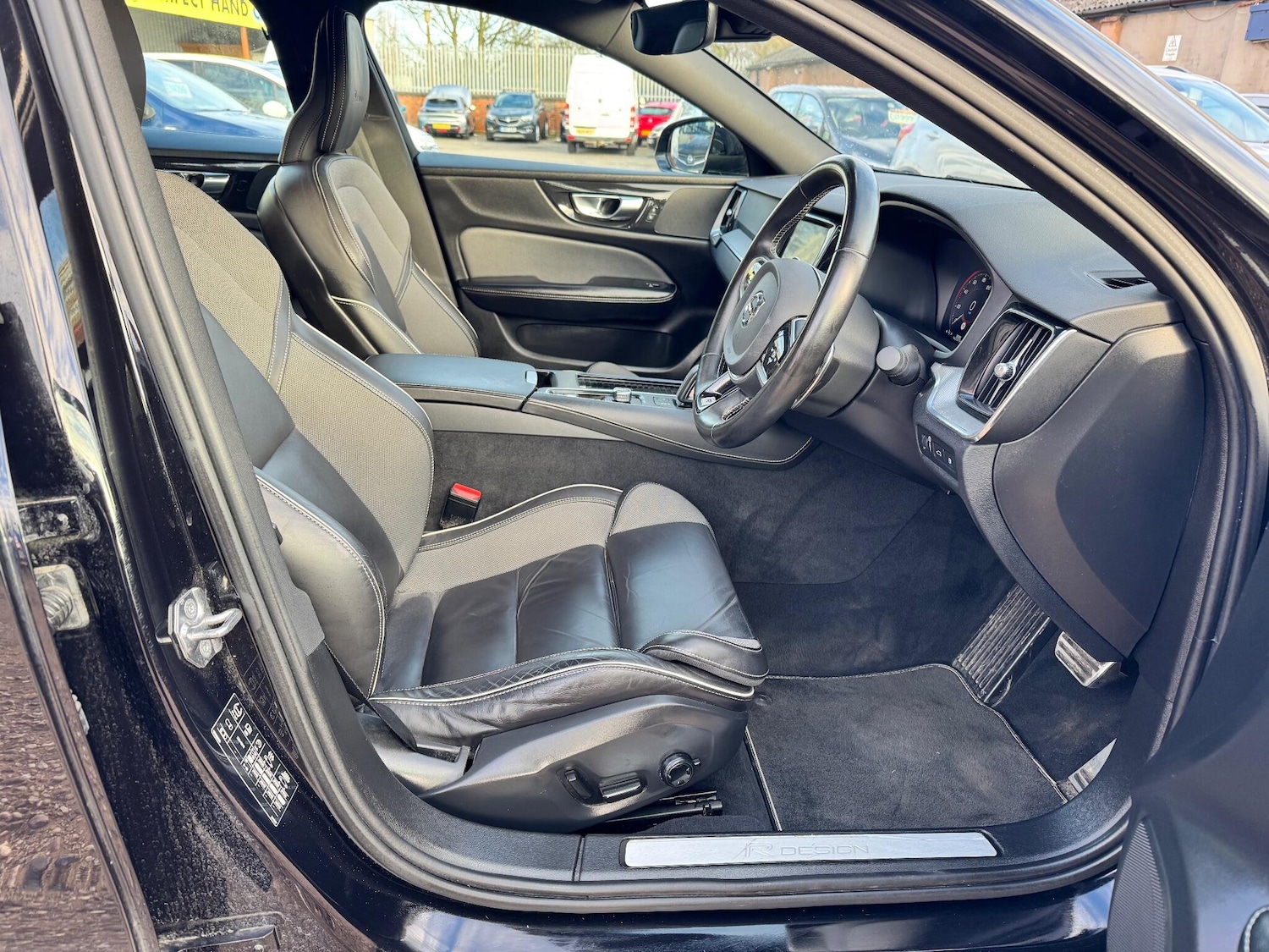 Used Volvo S60 2020 for sale - 77082027: Photo 17