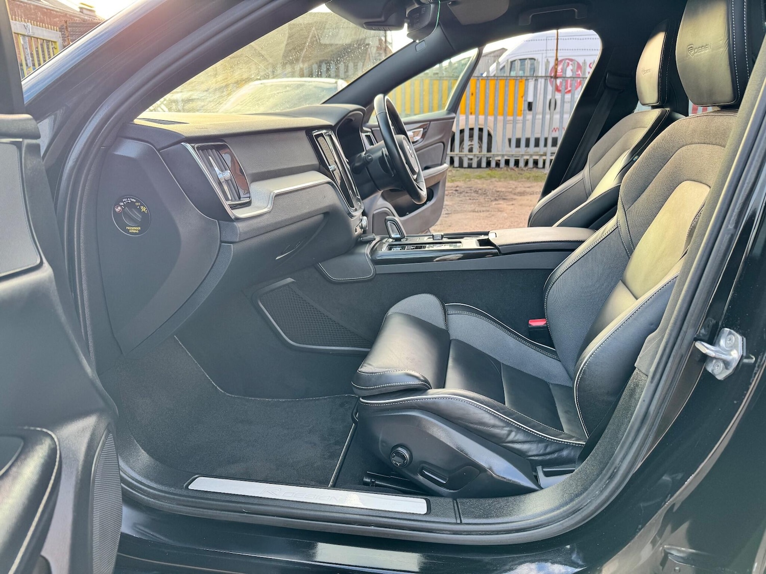 Used Volvo S60 2020 for sale - 77082027: Photo 33