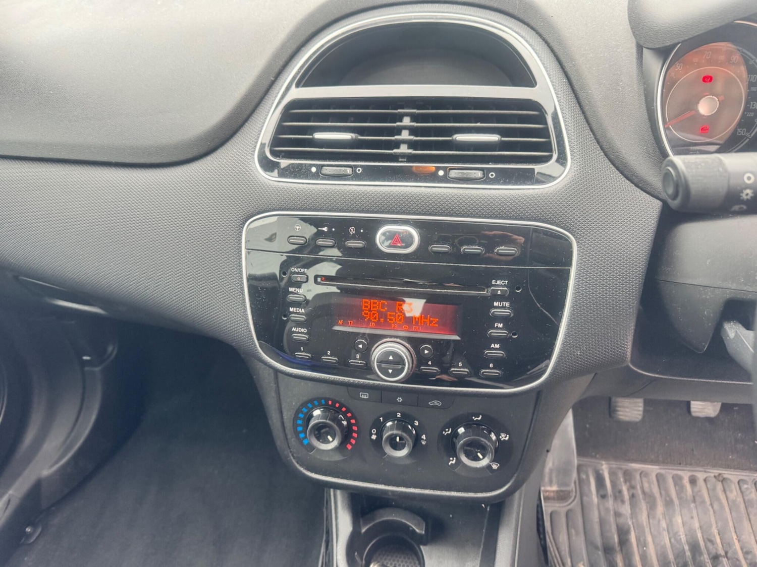 Used Fiat Punto 2012 for sale - 77597803: Photo 18