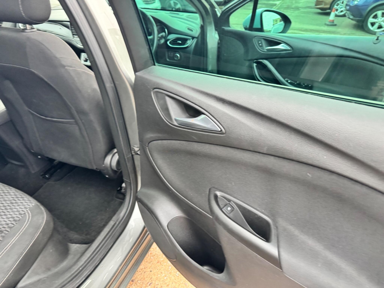 Used Vauxhall Astra 2018 for sale - 77598123: Photo 25