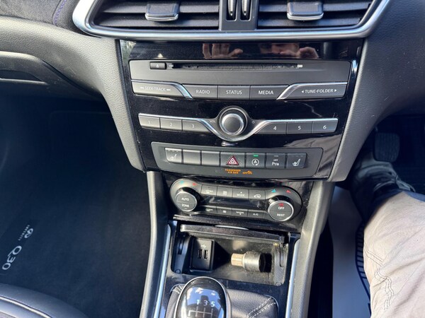 Used Infiniti Q30 2017 for sale - 76042707: Photo 24