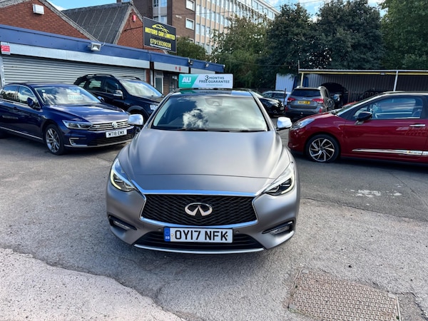 Used Infiniti Q30 2017 for sale - 76042707: Photo 2