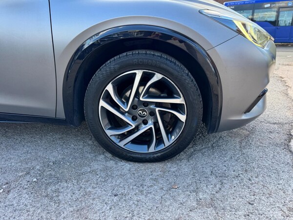 Used Infiniti Q30 2017 for sale - 76042707: Photo 33