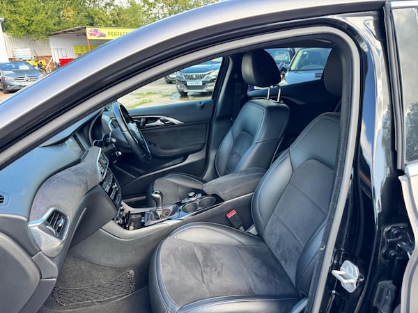Used Infiniti Q30 2017 for sale - 76042707: Photo 39