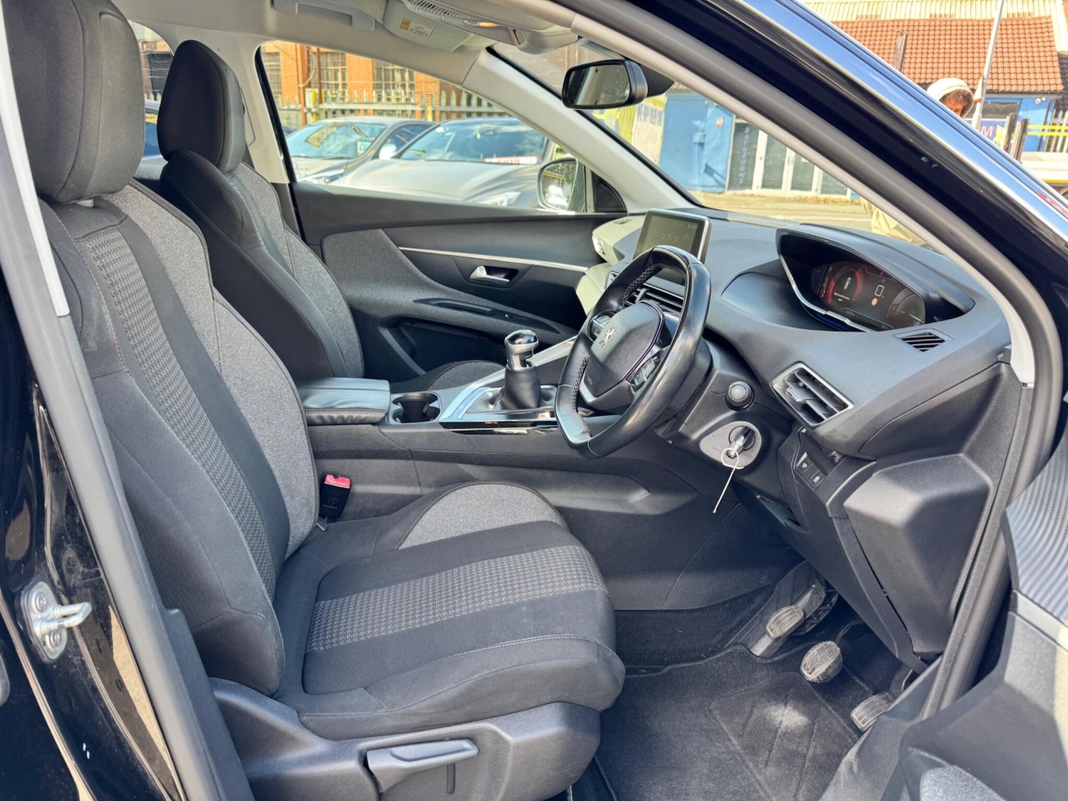 Used Peugeot 3008 2018 for sale - 76989205: Photo 11