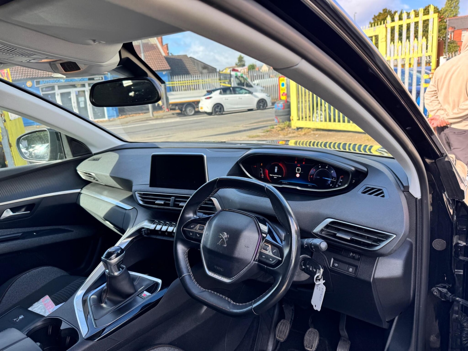 Used Peugeot 3008 2018 for sale - 76989205: Photo 12