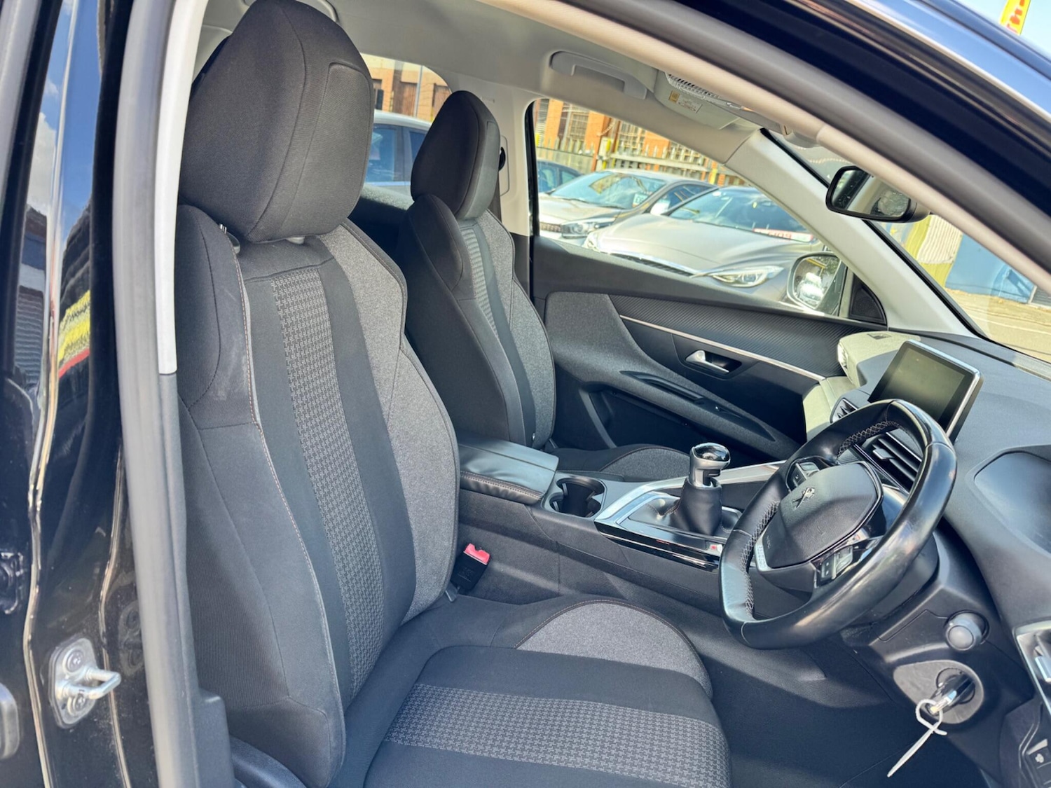 Used Peugeot 3008 2018 for sale - 76989205: Photo 13