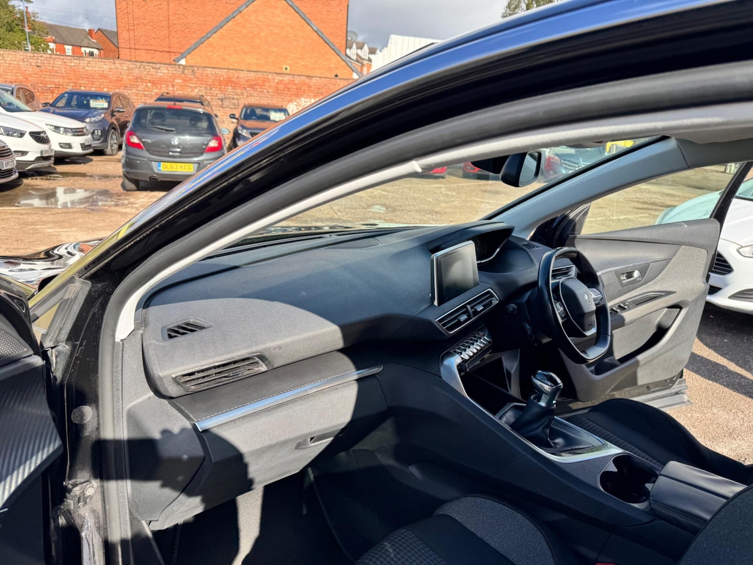 Used Peugeot 3008 2018 for sale - 76989205: Photo 17