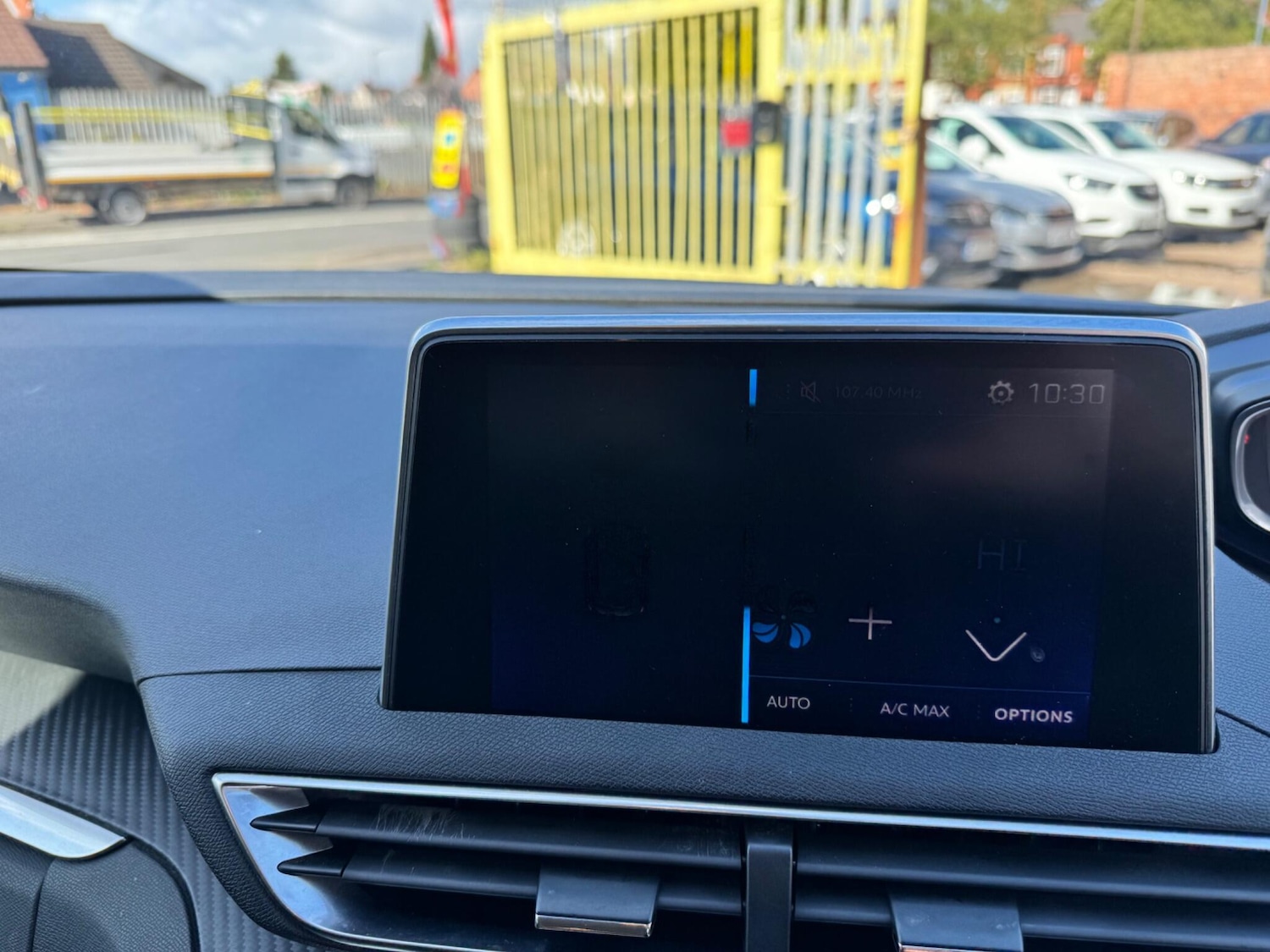 Used Peugeot 3008 2018 for sale - 76989205: Photo 23