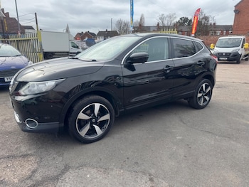 Used Nissan Qashqai 2016 for sale - 74690964: Photo