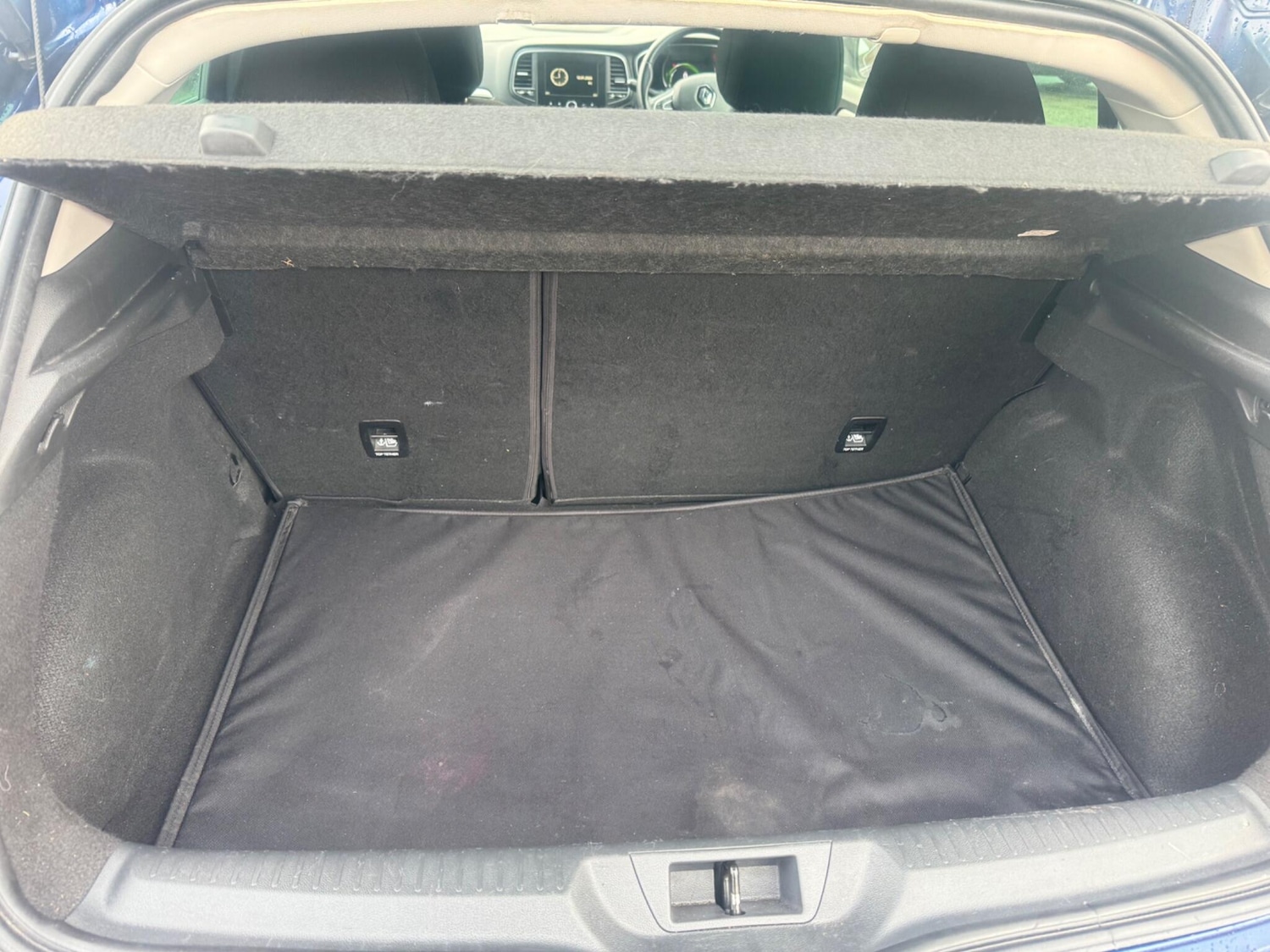 Used Renault Megane 2018 for sale - 77386333: Photo 26