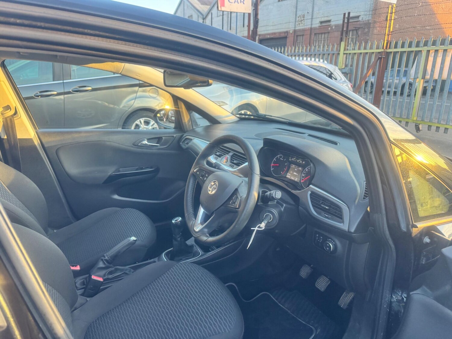 Used Vauxhall Corsa 2015 for sale - 77940568: Photo 32