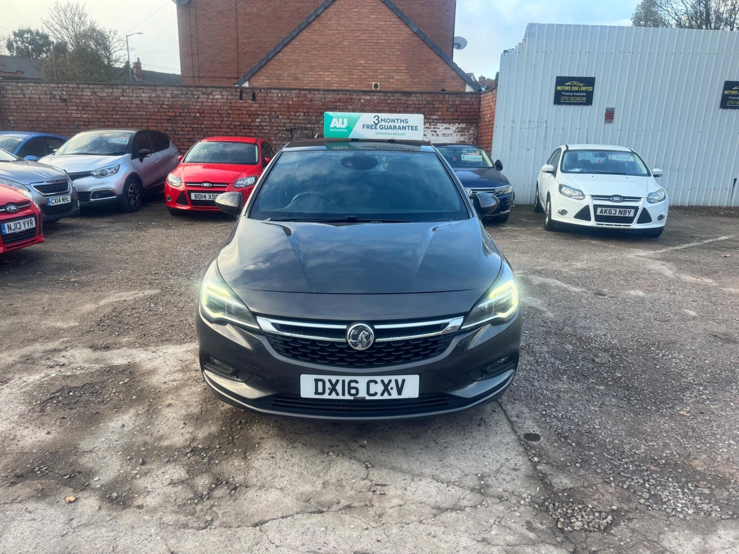 Used Vauxhall Astra 2016 for sale - 76620604: Photo 2
