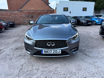 Used Infiniti Q30 2017 for sale - 79202625: Photo