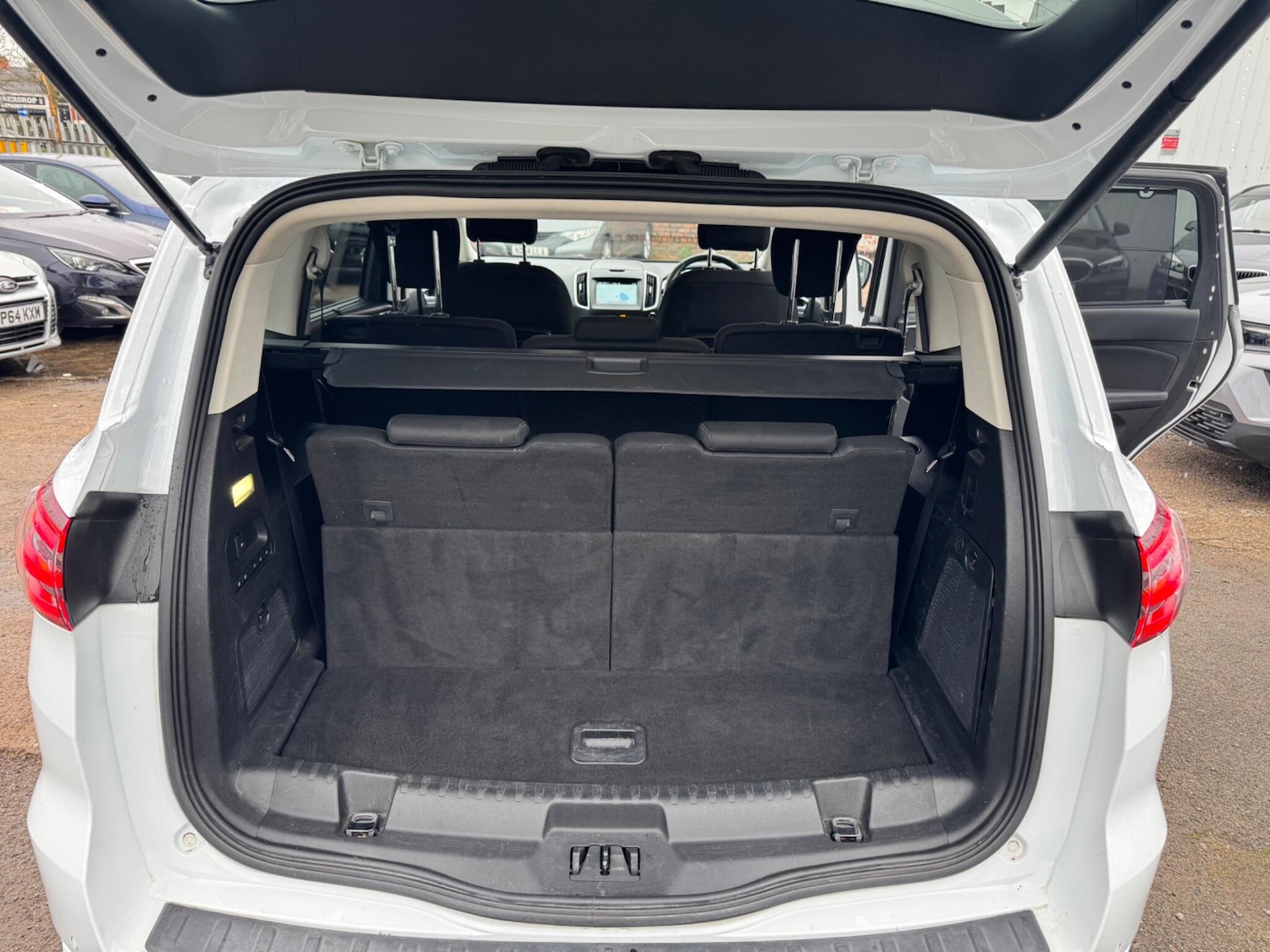 Used Ford S-Max 2016 for sale - 77611967: Photo 43