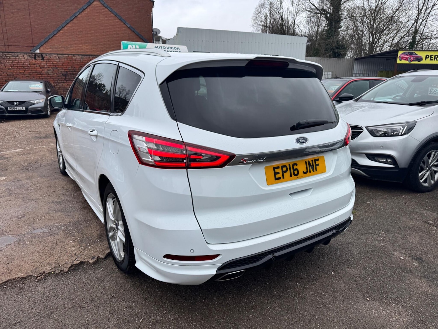 Used Ford S-Max 2016 for sale - 77611967: Photo 5