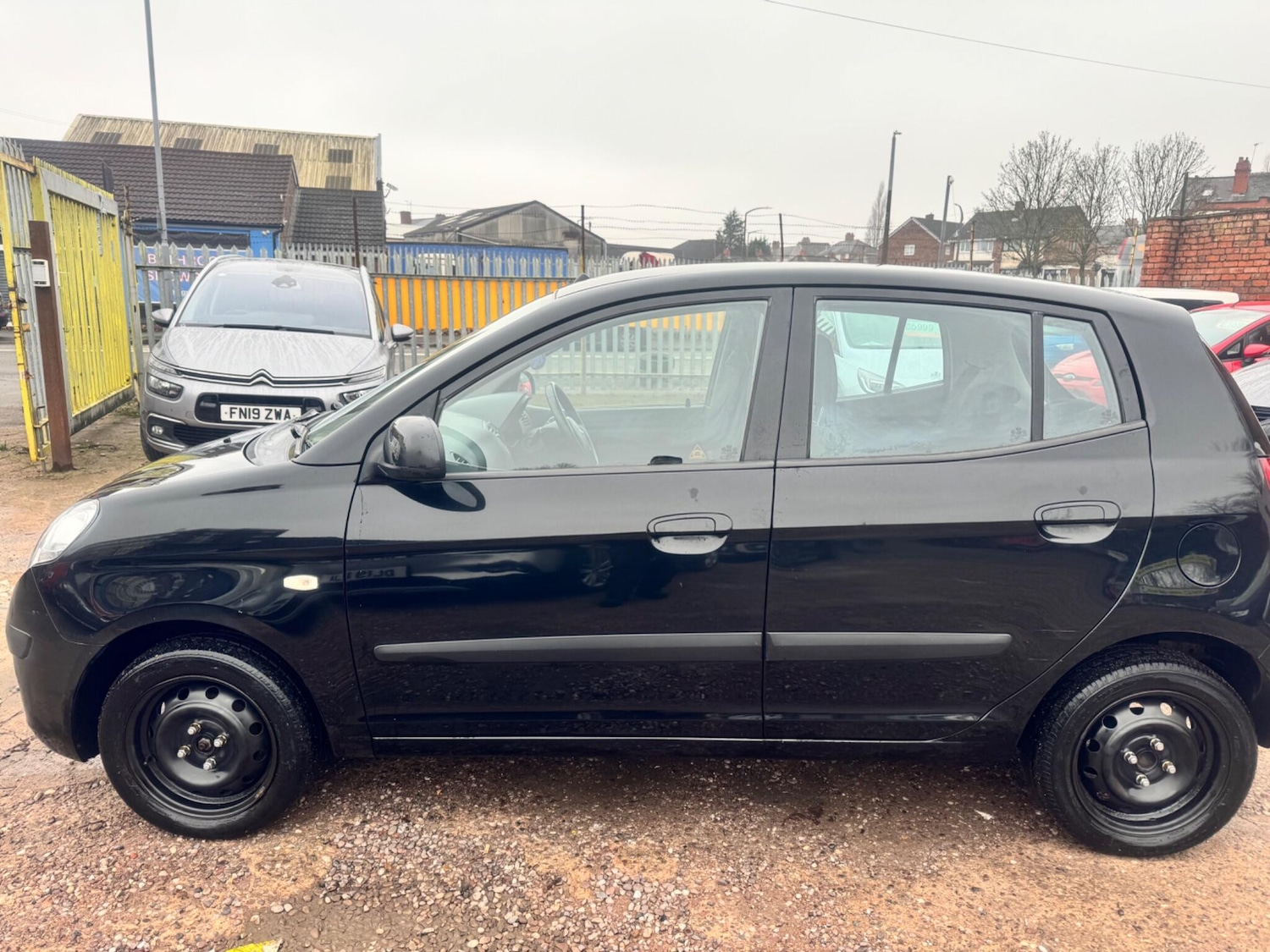 Used Kia Picanto 2010 for sale - 77345405: Photo 10