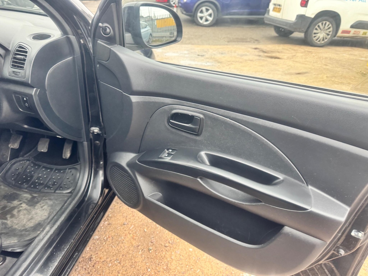 Used Kia Picanto 2010 for sale - 77345405: Photo 18