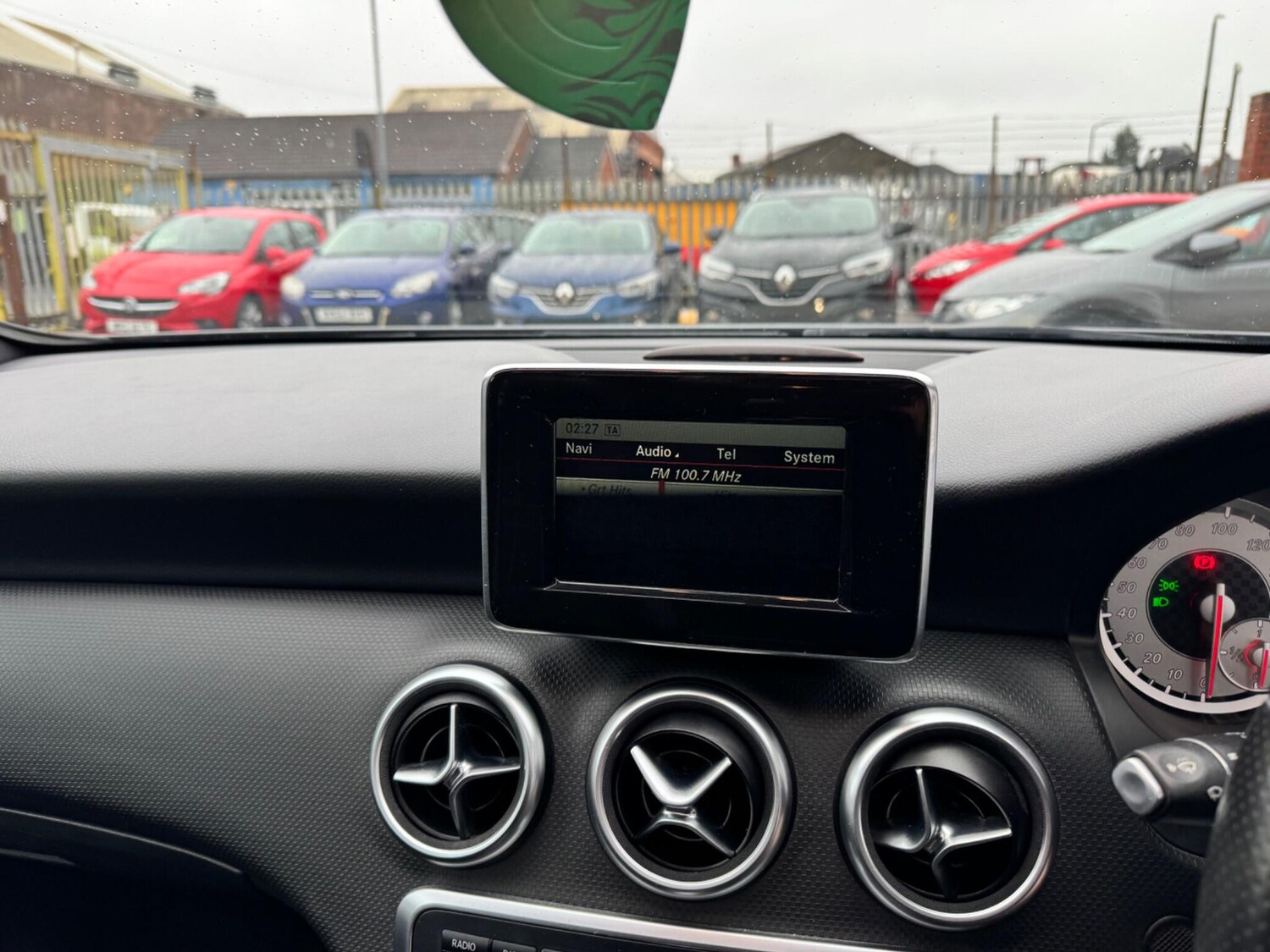 Used Mercedes-Benz A-Class 2015 for sale - 77468012: Photo 34