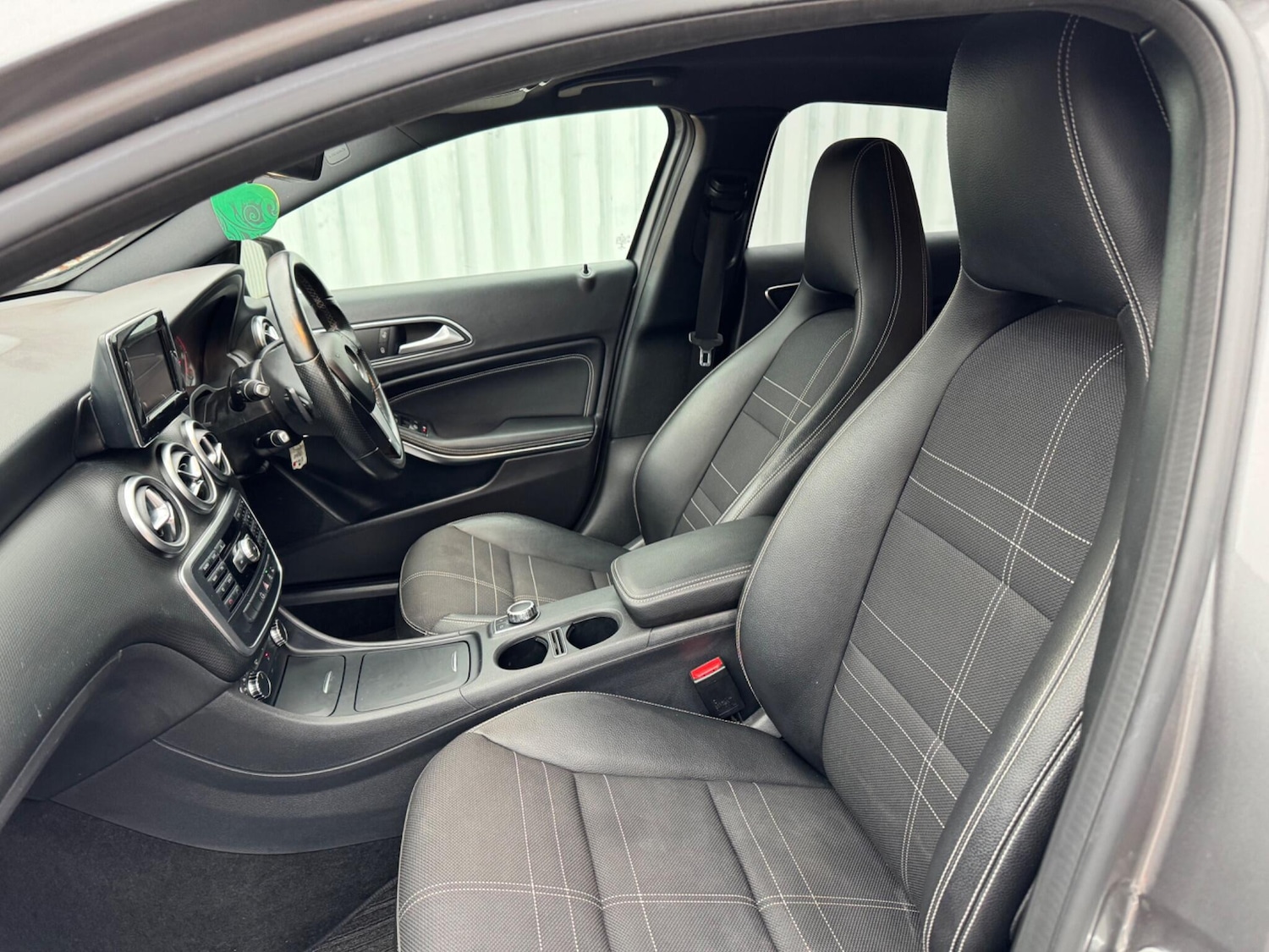 Used Mercedes-Benz A-Class 2015 for sale - 77468012: Photo 40