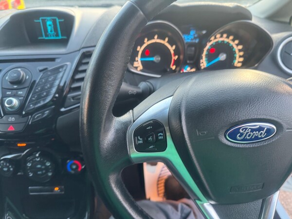 Used Ford Fiesta 2014 for sale - 75024399: Photo 22