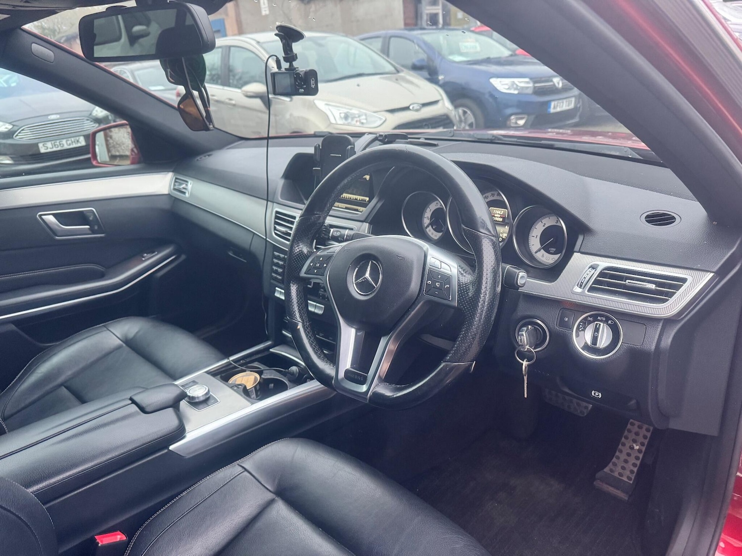 Used Mercedes-Benz E Class 2014 for sale - 77060148: Photo 15
