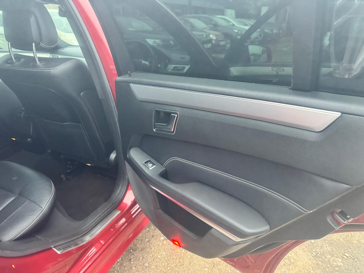 Used Mercedes-Benz E Class 2014 for sale - 77060148: Photo 23