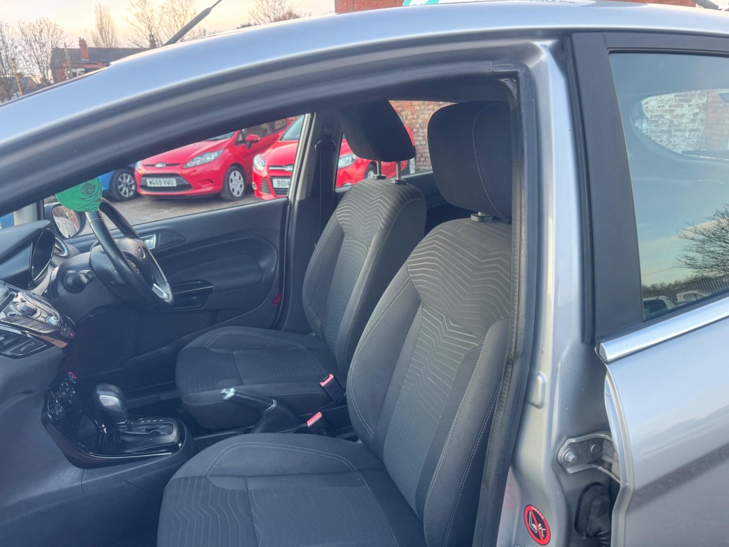 Used Ford Fiesta 2014 for sale - 76937375: Photo 18