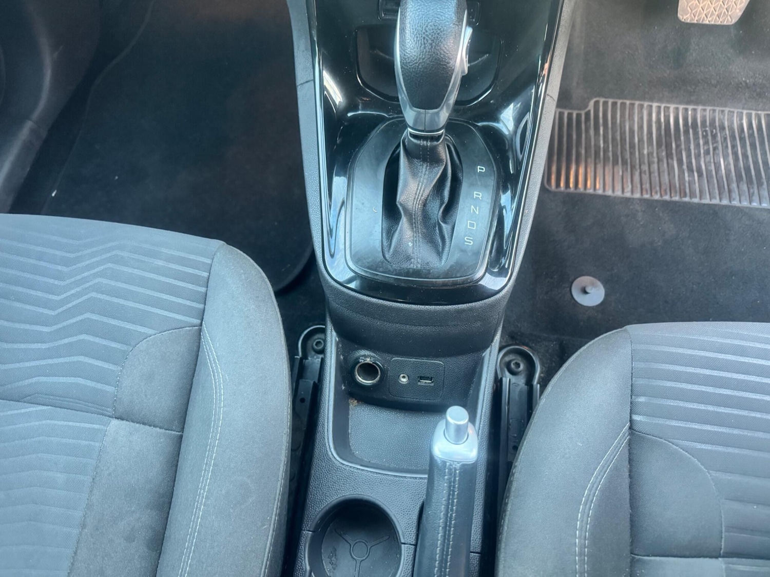 Used Ford Fiesta 2014 for sale - 76937375: Photo 25