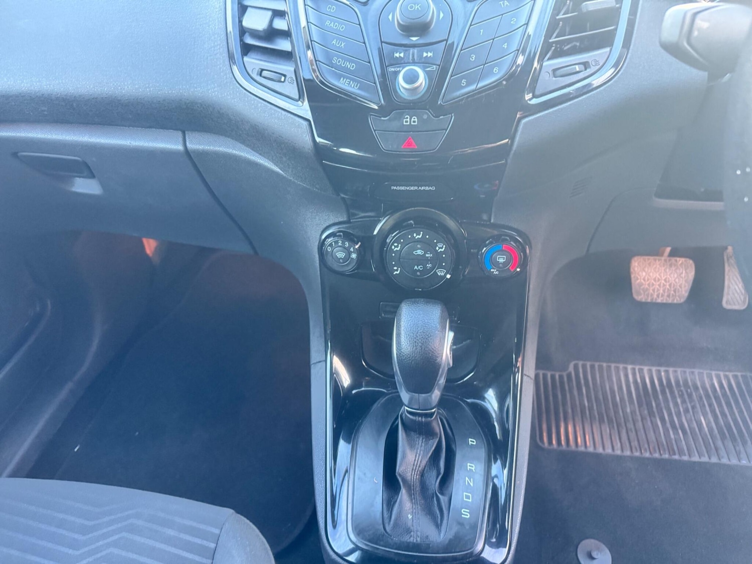 Used Ford Fiesta 2014 for sale - 76937375: Photo 28